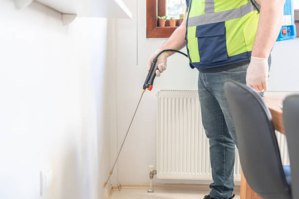 Best Exterminator Services  in Hampton Manor, NY